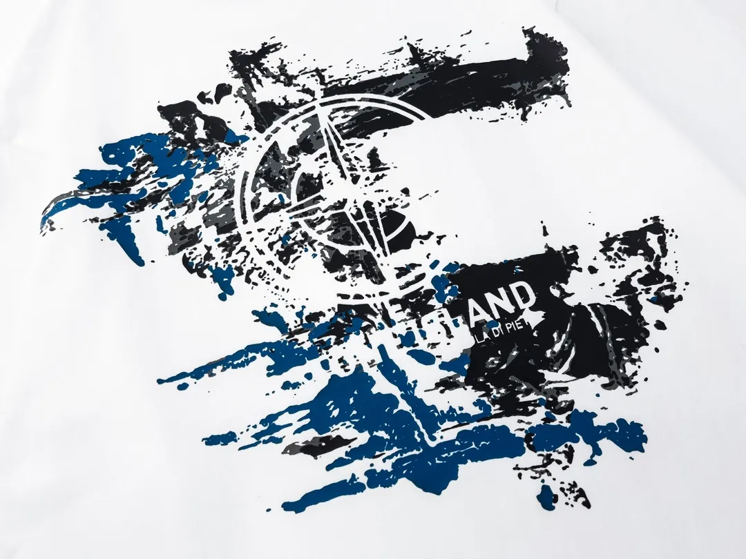 W629#P110💰 [Stone lsland/Stone Island summer new short-sleeved T-shirt with broken printed pattern on the chest] ⚠️[Original creation with high control of details] - Made of 260g combed cotton 32-count double yarn, soft and comfortable to the touch, sweat-absorbent and breathable. - Simple basic and versatile style, original quality, the first choice for couples. - Made in a large factory, four needles and five threads on the shoulder, neatly arranged, high quality workmanship. - Same style for men and women. Very versatile, one piece for everyone, details are clearly visible. Color: Black White Size: M L